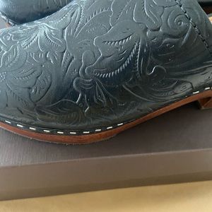 PATRICIA NASH New   Size 9.5. Brand New